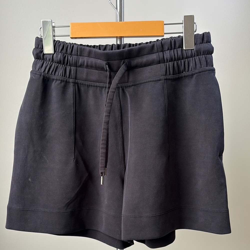 lululemon athletica Black Elastic Drawstring Athletic Shorts
